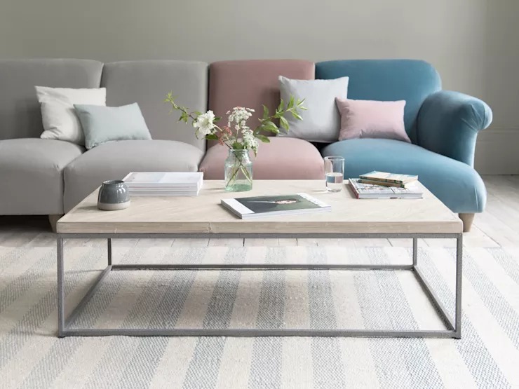 Sofa kết hợp với bàn trà-Không gian hoàn hảo cho cả gia đình